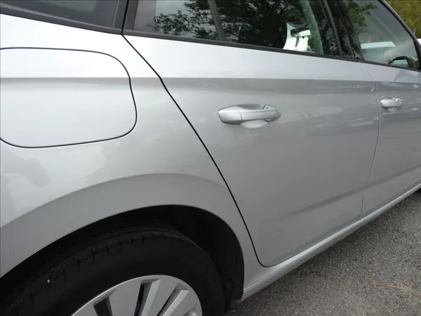 Škoda Scala 1,0 TSi 70kW ČR, DPH, klima - foto 13