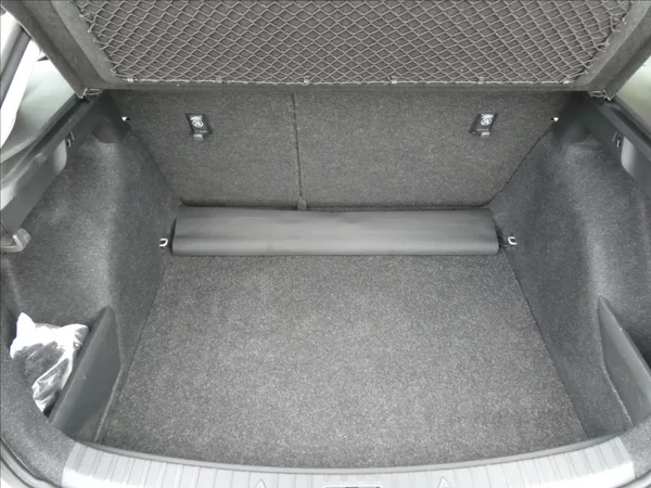 Škoda Scala 1,0 TSi 70kW ČR, DPH, klima - foto 18