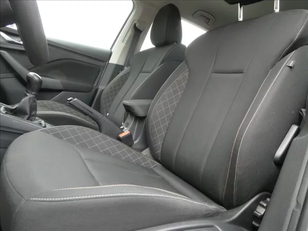 Škoda Scala 1,0 TSi 70kW ČR, DPH, klima - foto 31