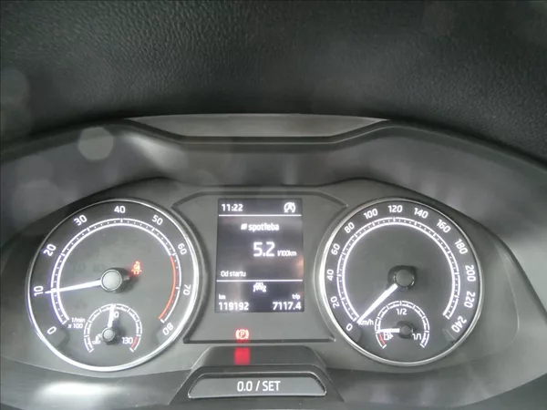 Škoda Scala 1,0 TSi 70kW ČR, DPH, klima - foto 34