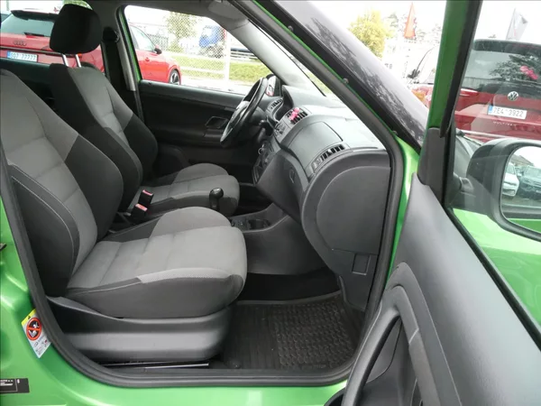 Škoda Fabia 1,2 TSi 63kW po servise,klima - foto 19
