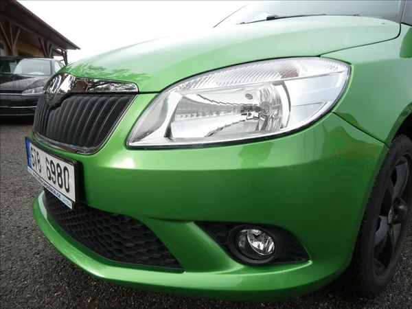 Škoda Fabia 1,2 TSi 63kW po servise,klima - foto 4