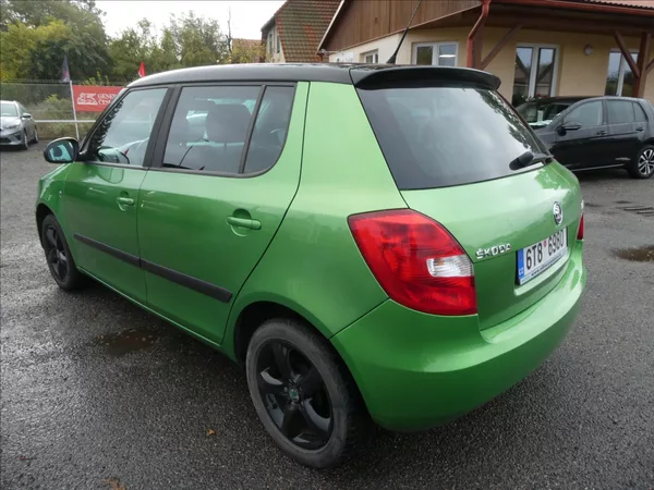 Škoda Fabia 1,2 TSi 63kW po servise,klima - foto 7