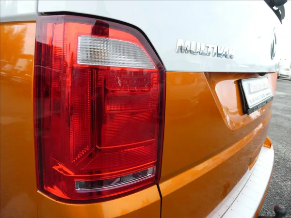 Volkswagen Multivan 2,0 TDi 110kW DSG,BULLI,1.maj. - foto 11