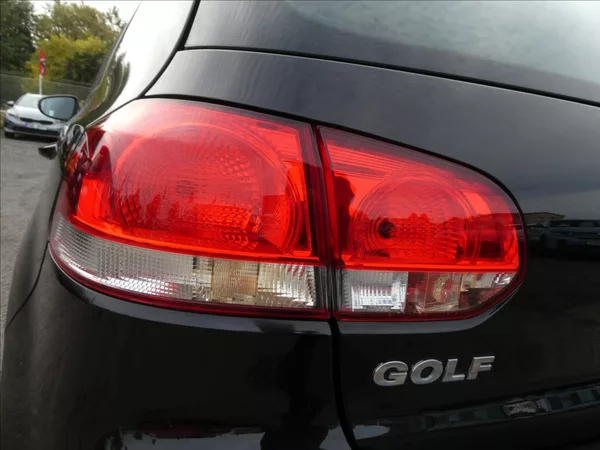 Volkswagen Golf 1,6 TDi 77kW serviska, závěs - foto 11