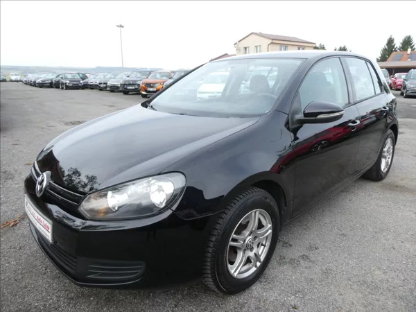 Volkswagen Golf 1,6 TDi 77kW serviska, závěs - foto 3