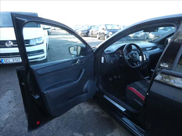 Škoda Rapid 1,6 TDi 85kW MonteCarlo, ČR - foto 21
