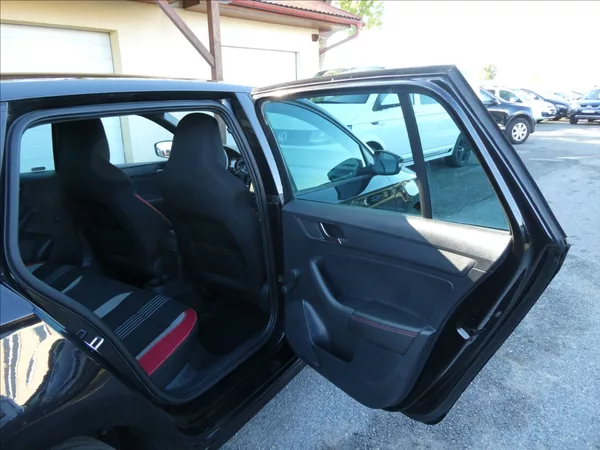 Škoda Rapid 1,6 TDi 85kW MonteCarlo, ČR - foto 27