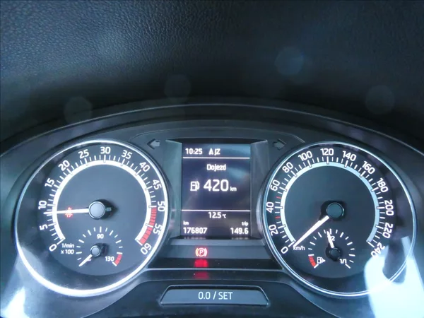 Škoda Rapid 1,6 TDi 85kW MonteCarlo, ČR - foto 34