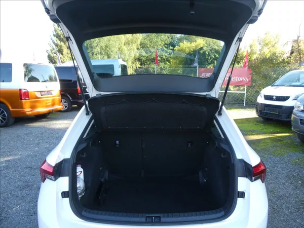 Škoda Scala 1,0 TSi 81kW Style, NAVIGACE - foto 15