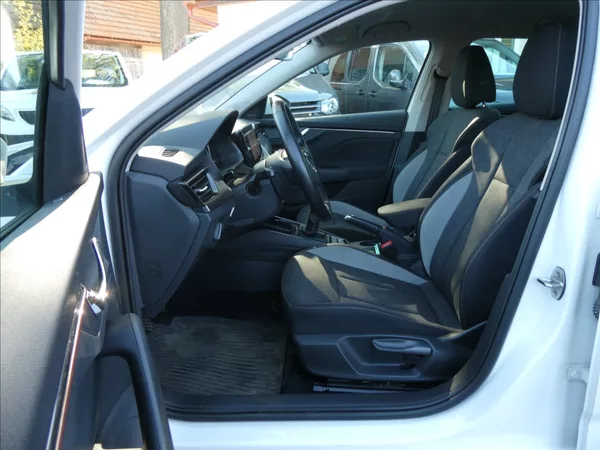 Škoda Scala 1,0 TSi 81kW Style, NAVIGACE - foto 18