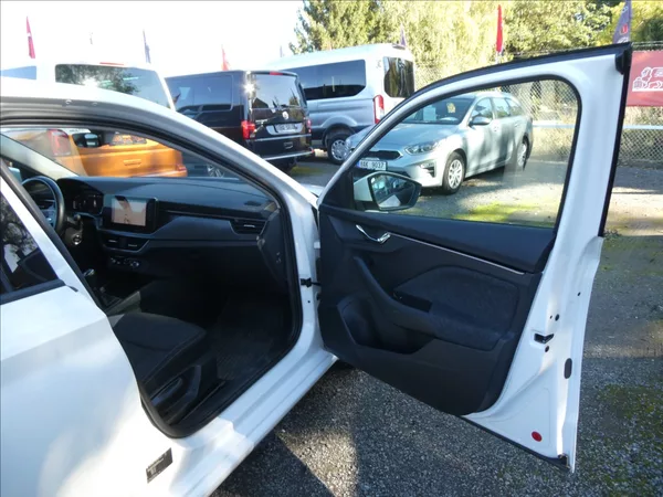 Škoda Scala 1,0 TSi 81kW Style, NAVIGACE - foto 21