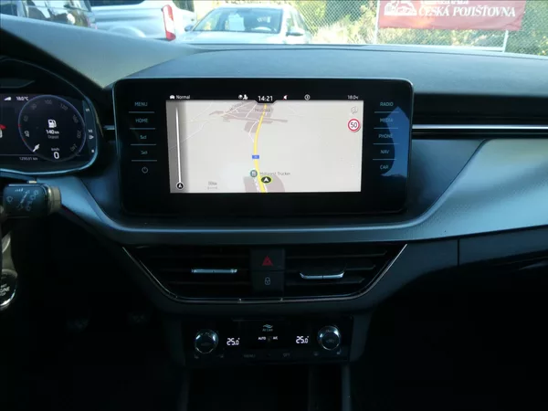 Škoda Scala 1,0 TSi 81kW Style, NAVIGACE - foto 26