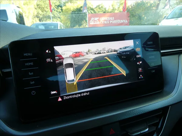 Škoda Scala 1,0 TSi 81kW Style, NAVIGACE - foto 32