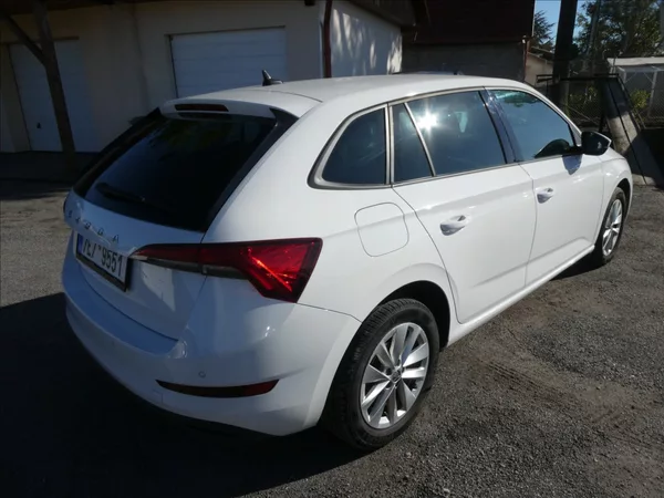 Škoda Scala 1,0 TSi 81kW Style, NAVIGACE - foto 9