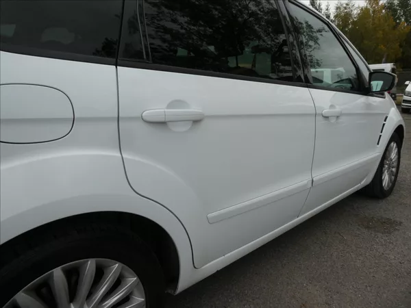 Ford S-MAX 2,0 TDCi 120kW AUT, po servise - foto 13