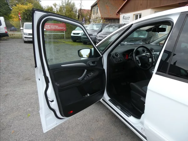 Ford S-MAX 2,0 TDCi 120kW AUT, po servise - foto 18