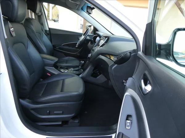 Hyundai Santa Fe 2,2 CRDi 4x4 Automat,DPH,Premi - foto 25
