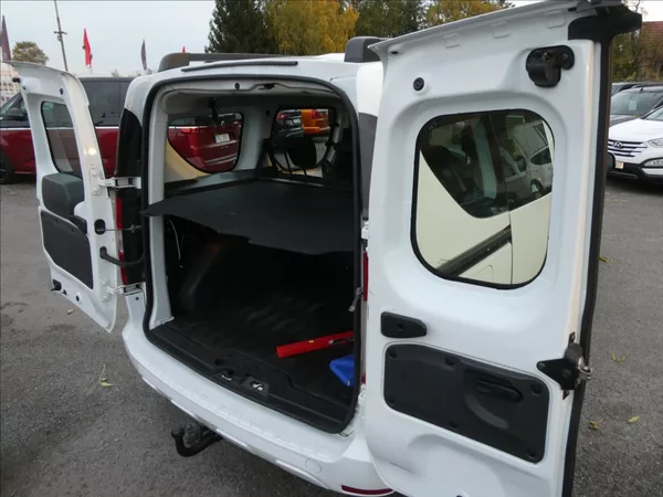 Dacia Dokker 1,6 SCe 75kW klima, ČR, závěs - foto 24
