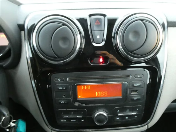 Dacia Dokker 1,6 SCe 75kW klima, ČR, závěs - foto 28