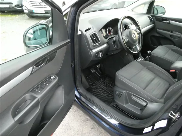 Volkswagen Sharan 2,0 TDi 103kW Cup,2xkola,panor - foto 20
