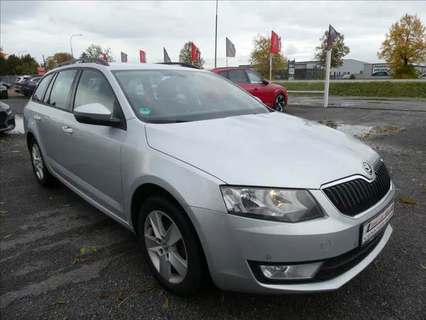 Škoda Octavia 1,4 TSi 110kW DSG, 2x Alu kola