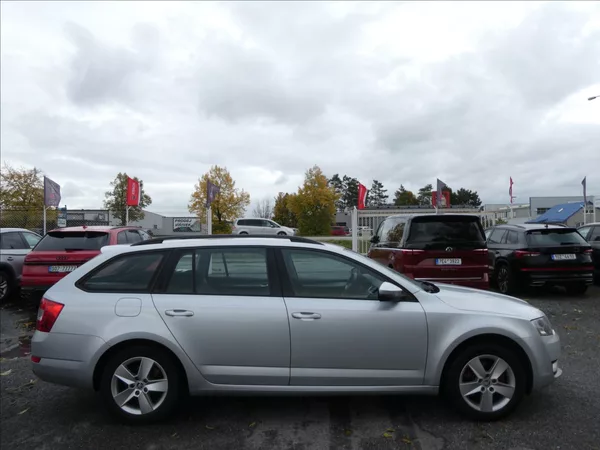 Škoda Octavia 1,4 TSi 110kW DSG, 2x Alu kola - foto 12