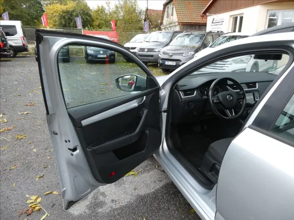 Škoda Octavia 1,4 TSi 110kW DSG, 2x Alu kola - foto 19