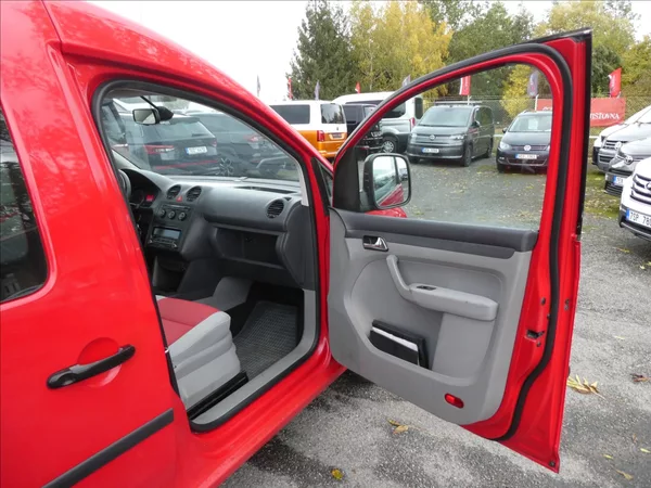 Volkswagen Caddy 1,4 i 59kW závěs, LIFE - foto 20