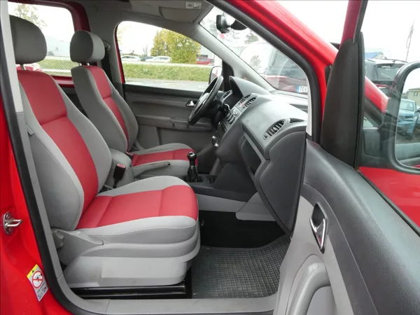 Volkswagen Caddy 1,4 i 59kW závěs, LIFE - foto 21