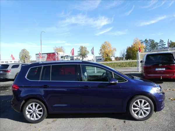Volkswagen Touran 2,0 TDi 110kW HIGHLINE, 7.míst - foto 12