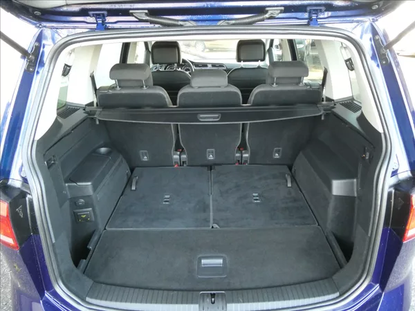 Volkswagen Touran 2,0 TDi 110kW HIGHLINE, 7.míst - foto 20