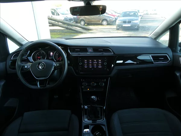 Volkswagen Touran 2,0 TDi 110kW HIGHLINE, 7.míst - foto 31