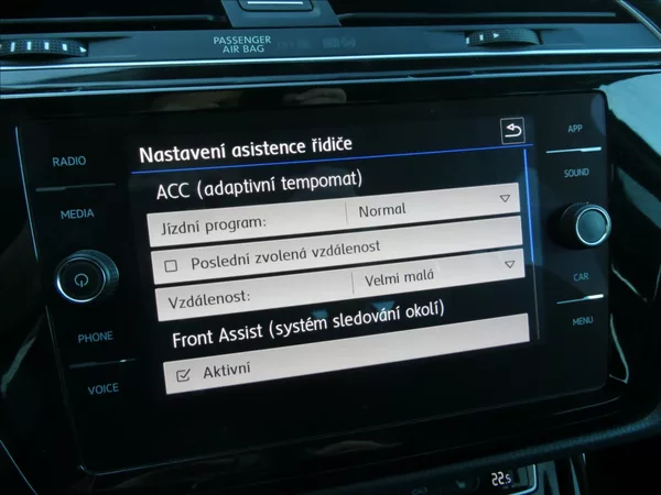 Volkswagen Touran 2,0 TDi 110kW HIGHLINE, 7.míst - foto 39