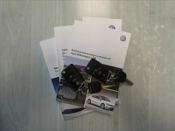Volkswagen Touran 2,0 TDi 110kW HIGHLINE, 7.míst - foto 44