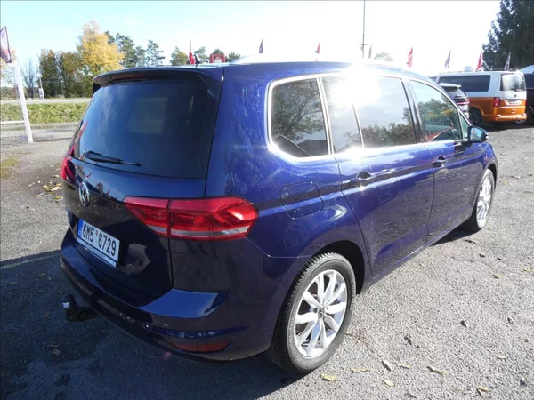 Volkswagen Touran 2,0 TDi 110kW HIGHLINE, 7.míst - foto 9