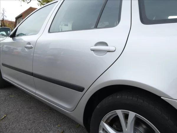 Škoda Octavia 1,6 MPi 75kW klima, závěs - foto 15