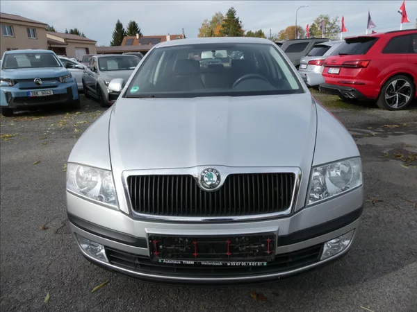 Škoda Octavia 1,6 MPi 75kW klima, závěs - foto 2