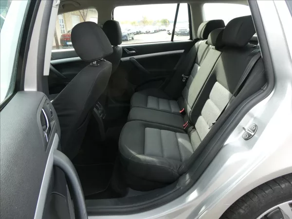 Škoda Octavia 1,6 MPi 75kW klima, závěs - foto 23