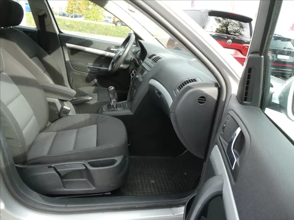 Škoda Octavia 1,6 MPi 75kW klima, závěs - foto 25