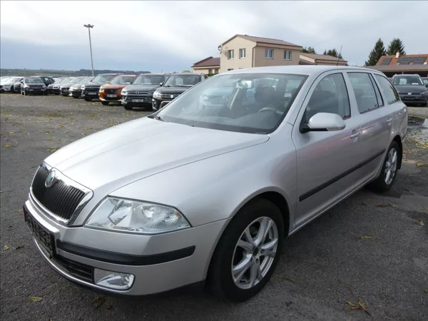 Škoda Octavia 1,6 MPi 75kW klima, závěs - foto 3