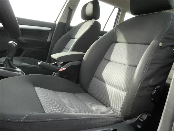 Škoda Octavia 1,6 MPi 75kW klima, závěs - foto 31