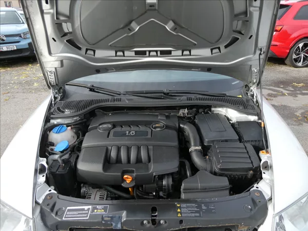 Škoda Octavia 1,6 MPi 75kW klima, závěs - foto 33