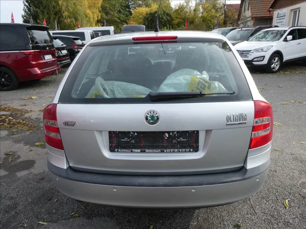 Škoda Octavia 1,6 MPi 75kW klima, závěs - foto 8