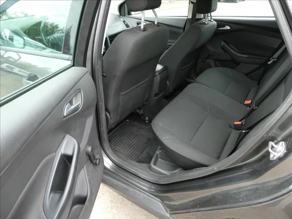 Ford Focus 1,5 Duratorq TDCI 95k kombi - foto 15