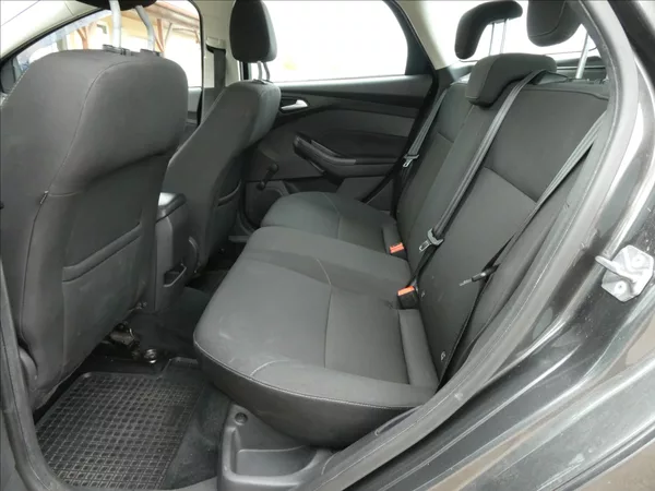 Ford Focus 1,5 Duratorq TDCI 95k kombi - foto 16