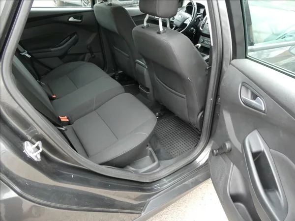 Ford Focus 1,5 Duratorq TDCI 95k kombi - foto 19