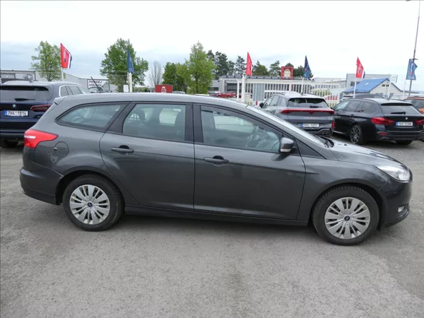 Ford Focus 1,5 Duratorq TDCI 95k kombi - foto 2