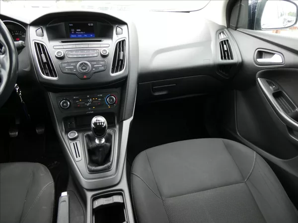 Ford Focus 1,5 Duratorq TDCI 95k kombi - foto 25