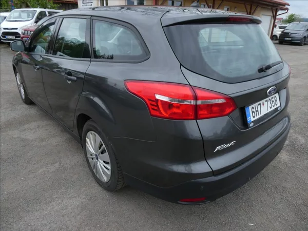 Ford Focus 1,5 Duratorq TDCI 95k kombi - foto 7